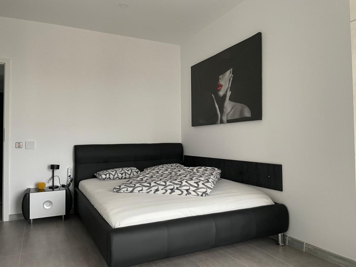 Beautiful Penthouse Lakeview W18 Букурещ Екстериор снимка