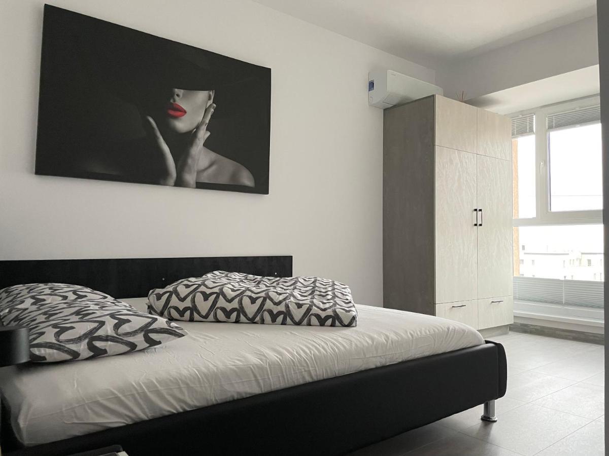 Beautiful Penthouse Lakeview W18 Букурещ Екстериор снимка